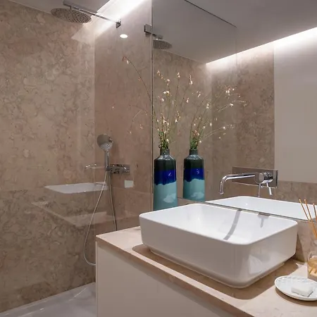 Aurea Once Upon House ליסבון