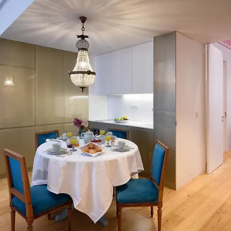 Aurea Once Upon House *